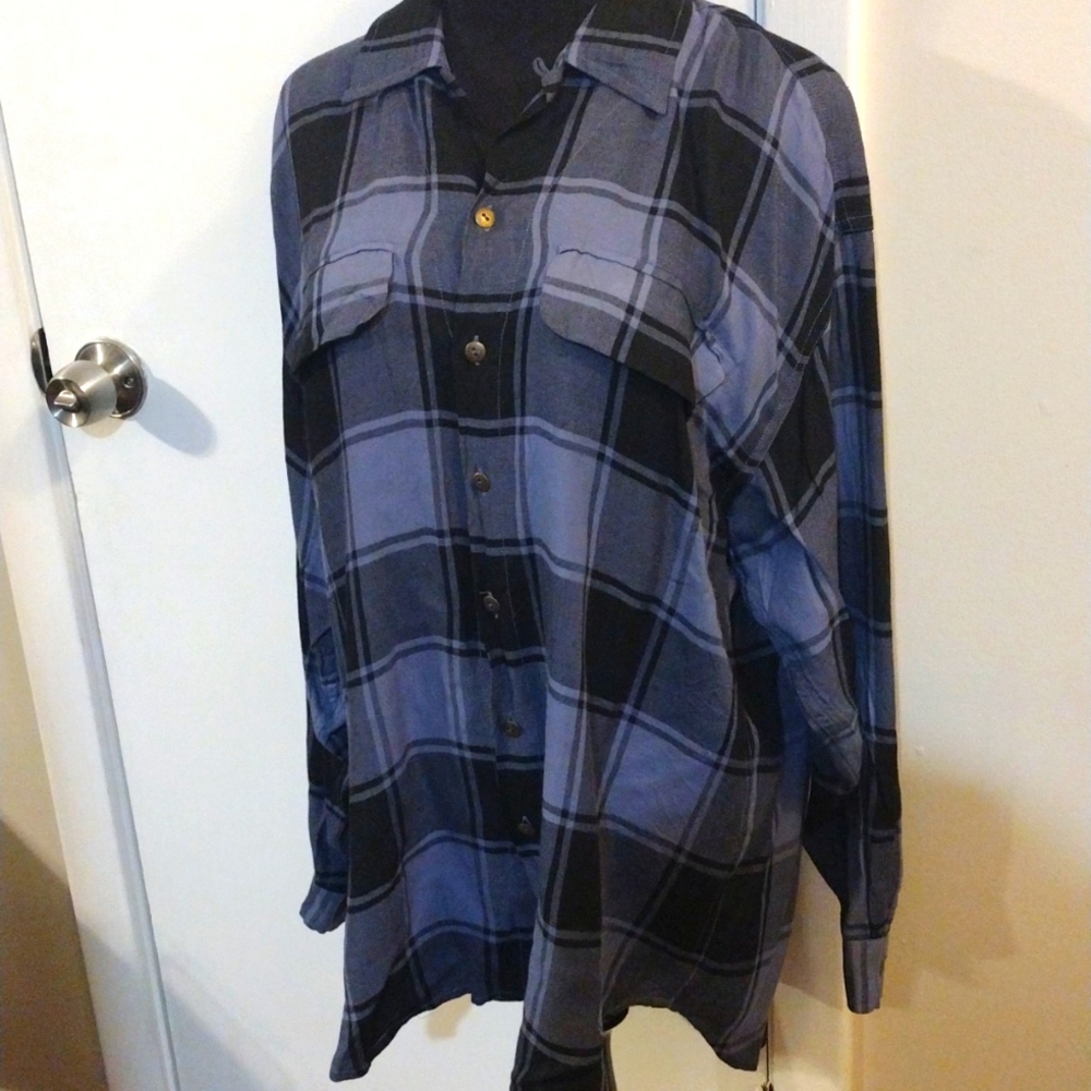 💜5/$25💜Comfort Outfitters XL Flannel